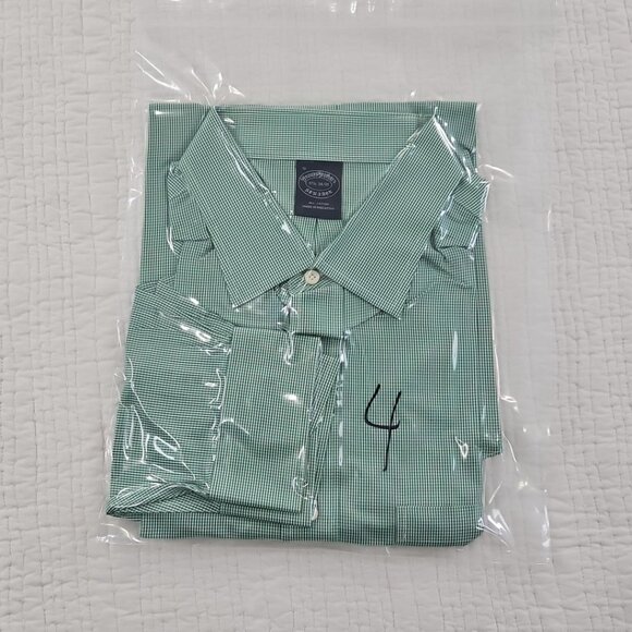 Brooks Brothers Shirt Size 17 1/2 x 34/35 Green Check Spread Collar EUC Non-Iron - Picture 15 of 15